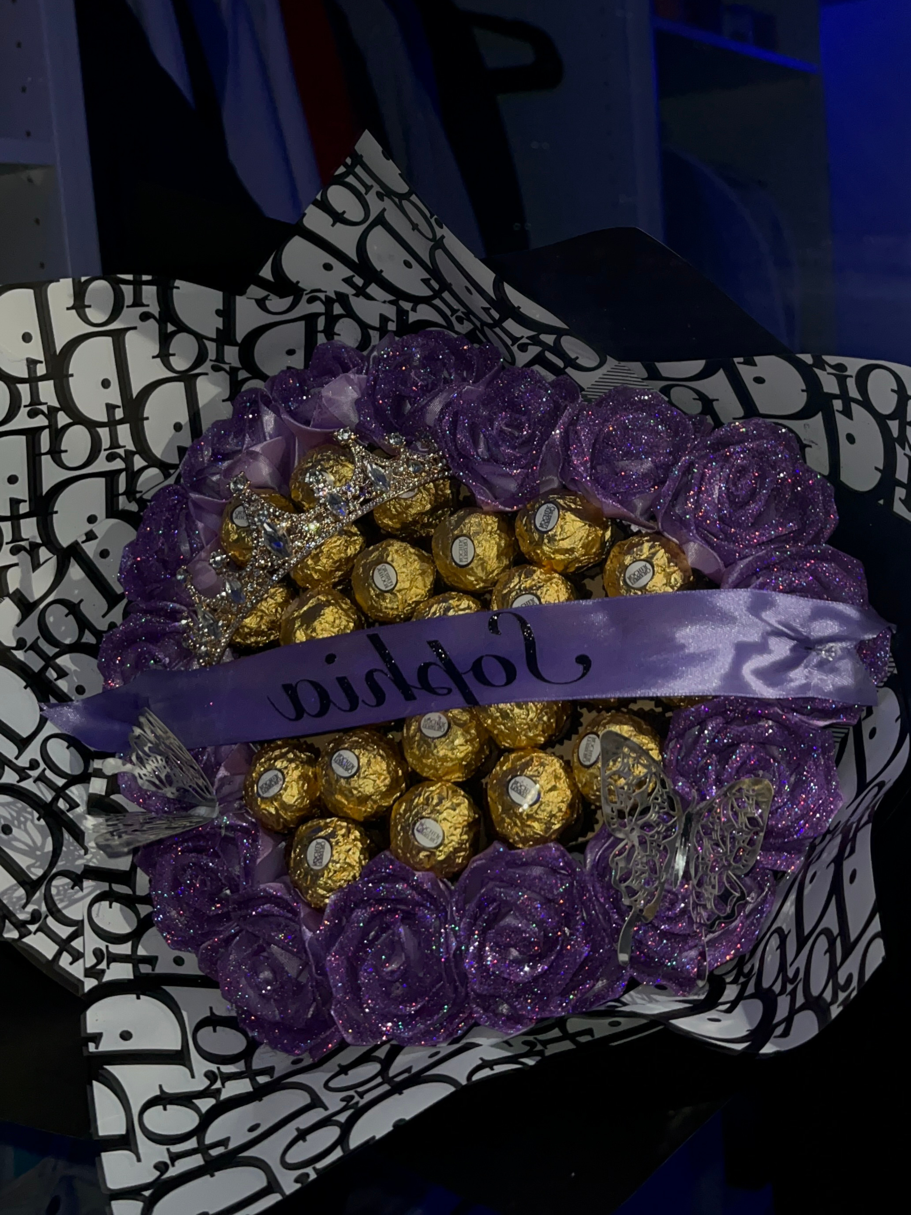 Bouquet Ferrero Rocher avec banderole personnalisée